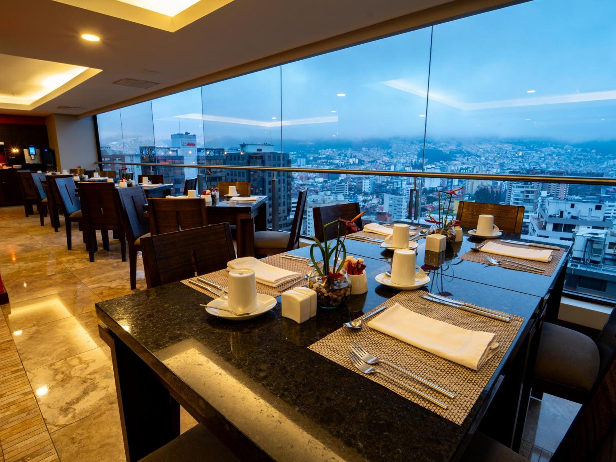 Swissotel 키토 외부 사진