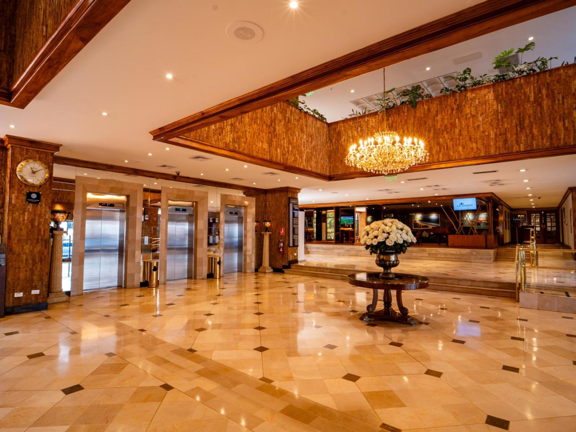 Swissotel 키토 외부 사진