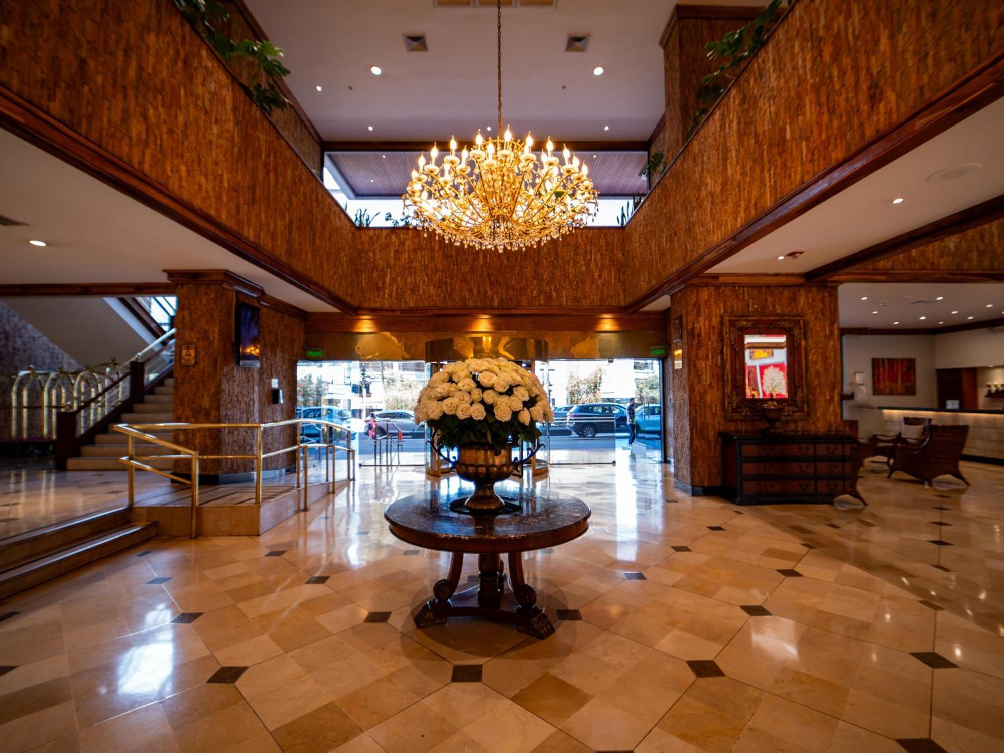 Swissotel 키토 외부 사진